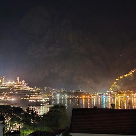 Apartment Vujosevic D&D Kotor Bagian luar foto
