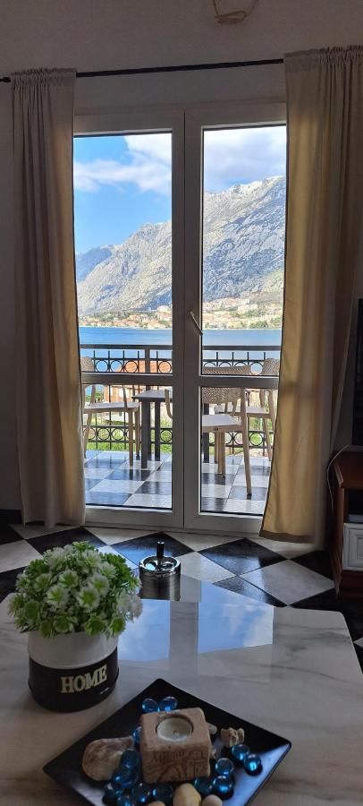 Apartment Vujosevic D&D Kotor Bagian luar foto